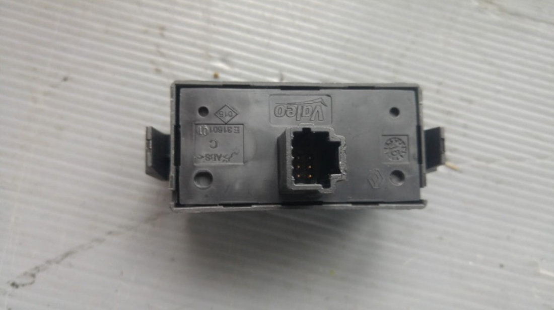 Buton avarii si buton deblocare renault trafic 3 252100622ra