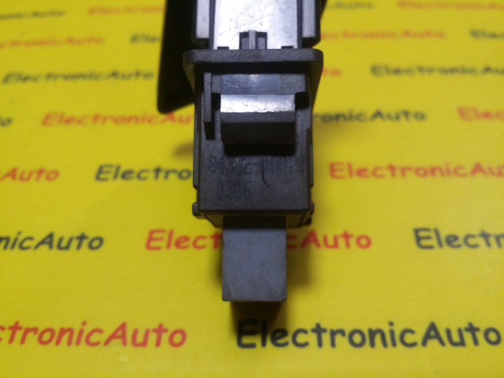 Buton Avarii Toyota, 843320D020