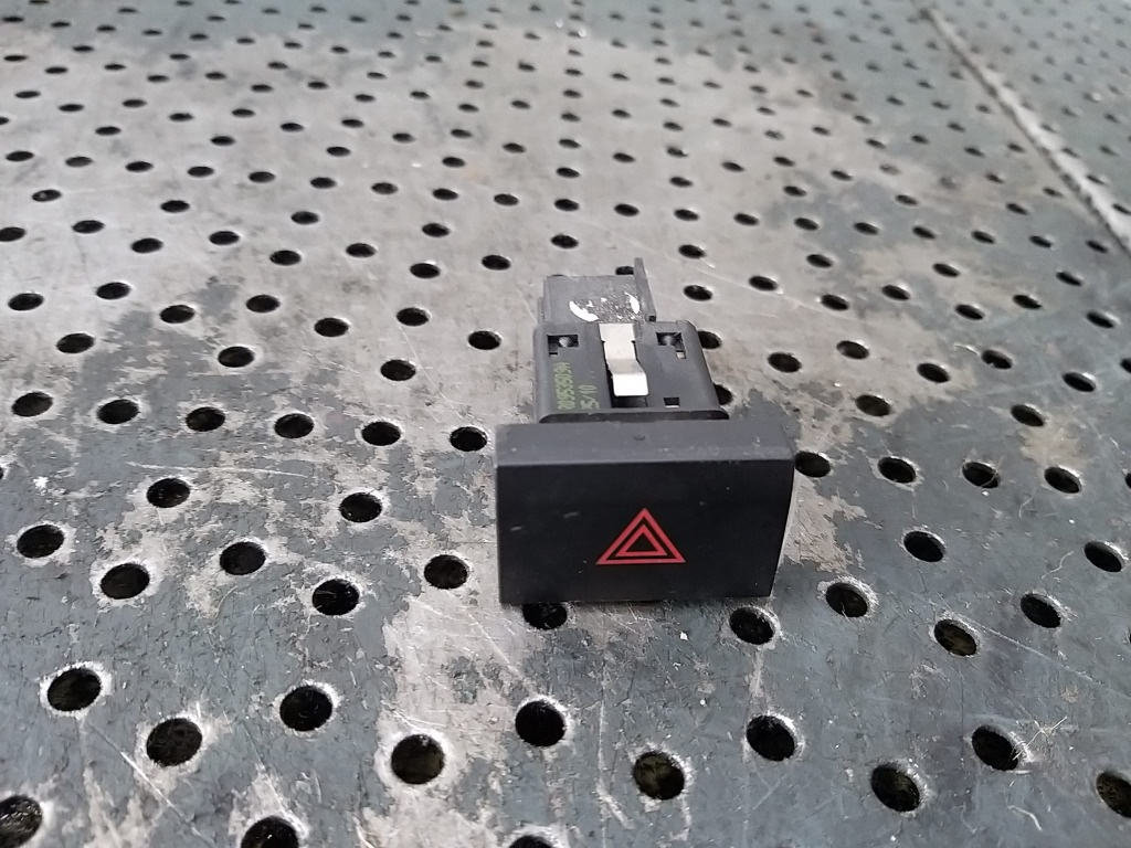 Buton avarii vw polo 6r 6r0953509a