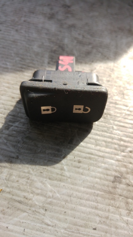 Buton blocare deblocare usi volvo s40 30669958
