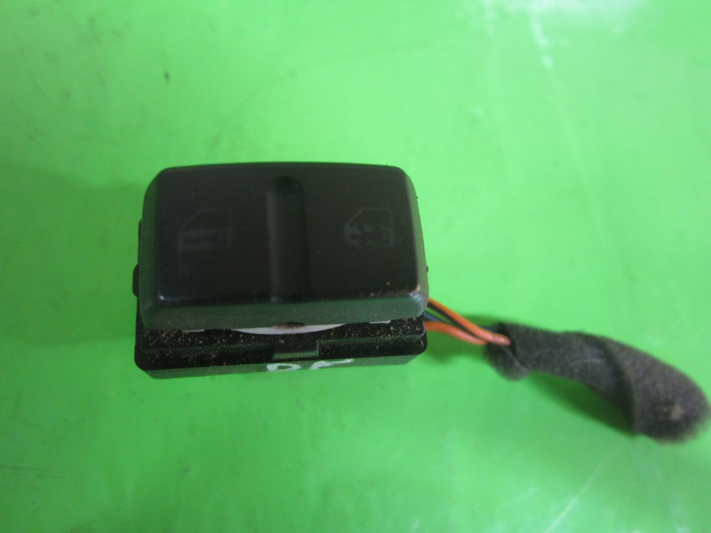 BUTON BLOCARE GEAMURI CHEVROLET CAPTIVA 4x4 FAB. 2006 - 2014 ⭐⭐⭐⭐⭐