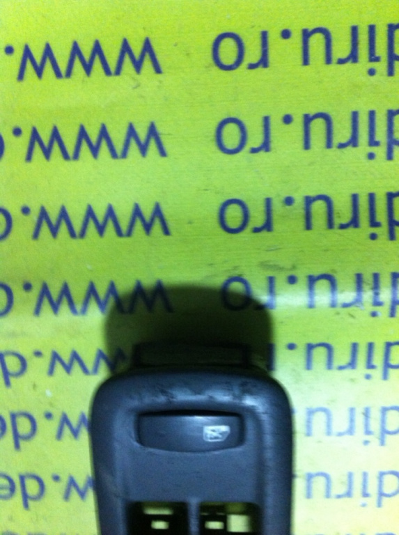 Buton blocare geamuri spate Renault Scenic 2 [2003 - 2006] Minivan 5-usi 1.4 MT (98 hp) II (JM0/1_)