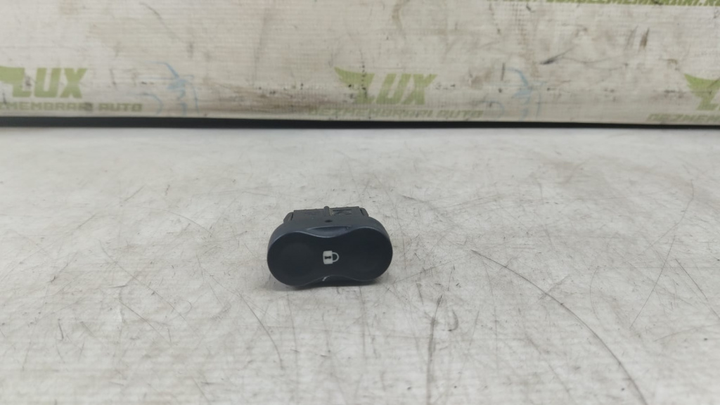 Buton blocare usi 870250 Dacia Duster [2010 - 2013]