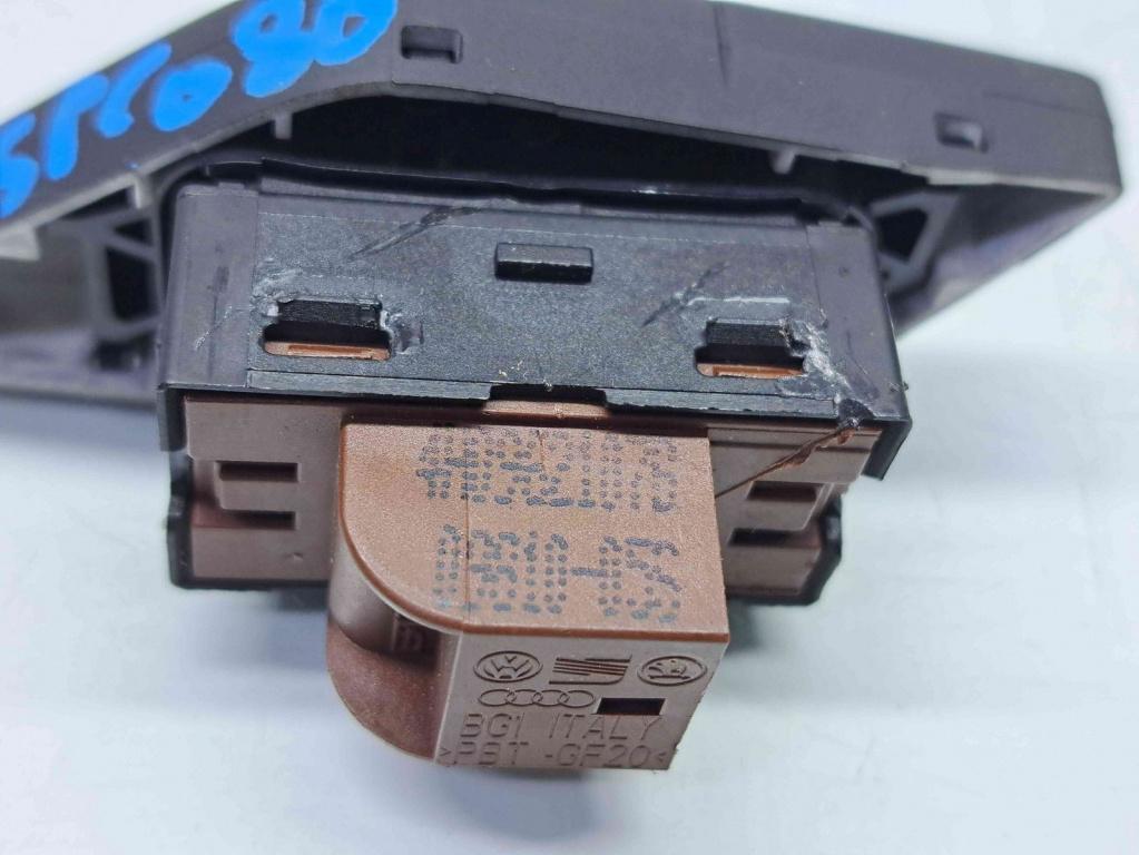 Buton blocare usi Audi A8 (4H) [Fabr 2010-2017] 4H0962107B
