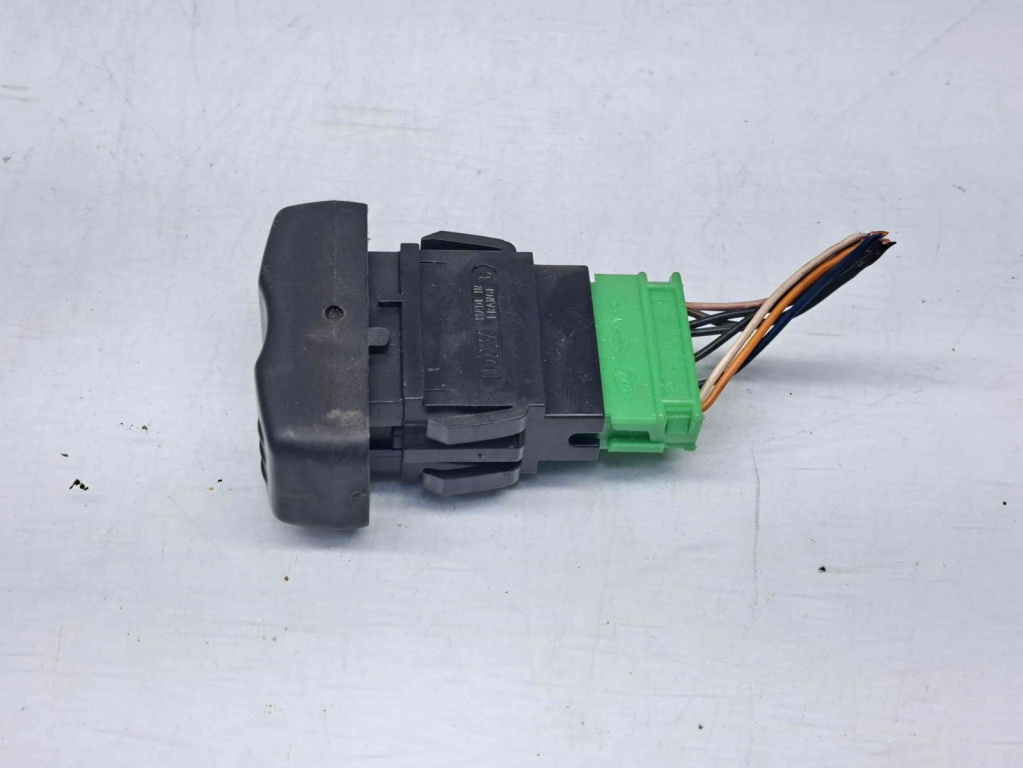 Buton blocare usi Dacia Logan (LS) [Fabr 2004-2012] OEM