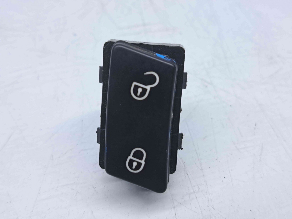 Buton blocare usi Volkswagen Caddy 3 Maxi Furgon (2CH) [Fabr 2007-2015] 1T0962126B