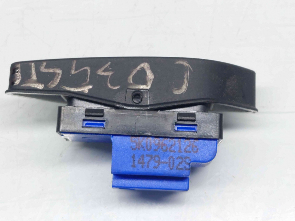 Buton blocare usi Volkswagen Golf 6 (5K1) [Fabr 2009-2013] 5K0962126