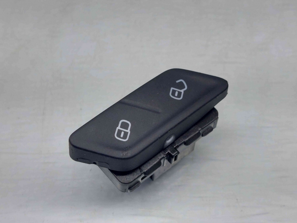 Buton blocare usi Volkswagen Golf 7 Variant (BA5) [Fabr 2014-prezent] 5G0962125A