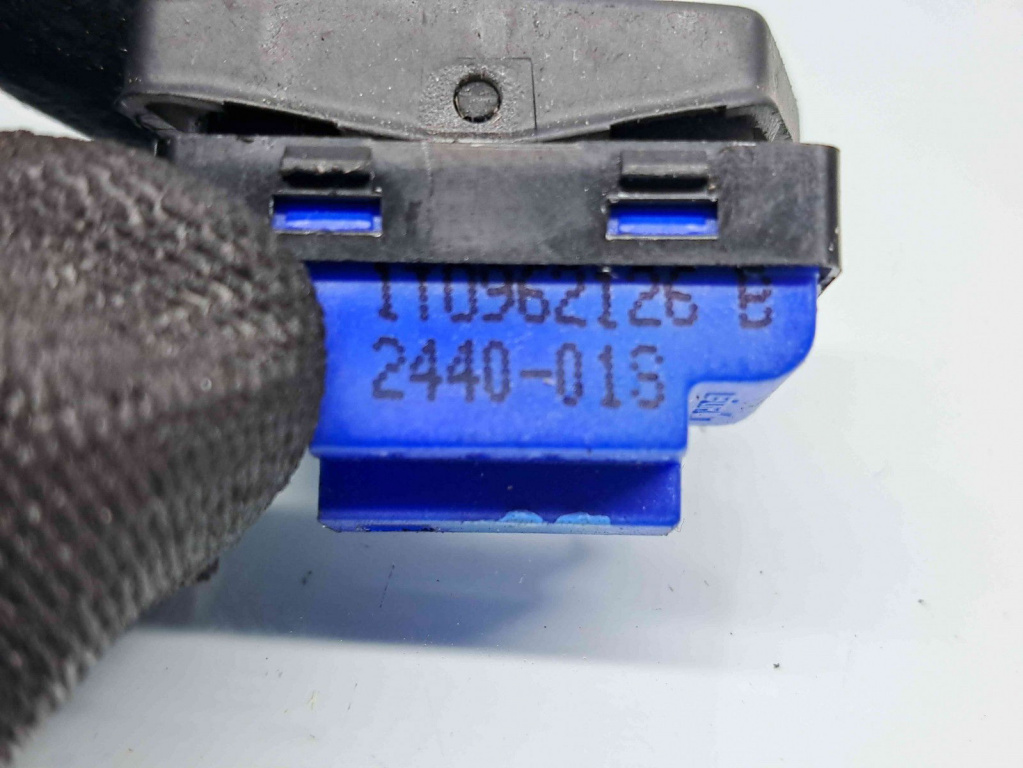 Buton blocare usi Volkswagen Touran (1T3) [Fabr 2010-2015] 1T0962126B