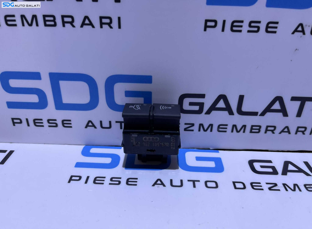Buton Butoane Alarma Audi A4 B6 2001 - 2005 Cod 8E2962109