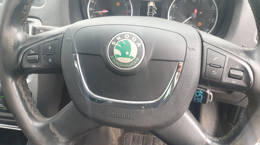 Buton Butoane Comanda Comenzi Volan Skoda Octavia 2 2004 - 2013