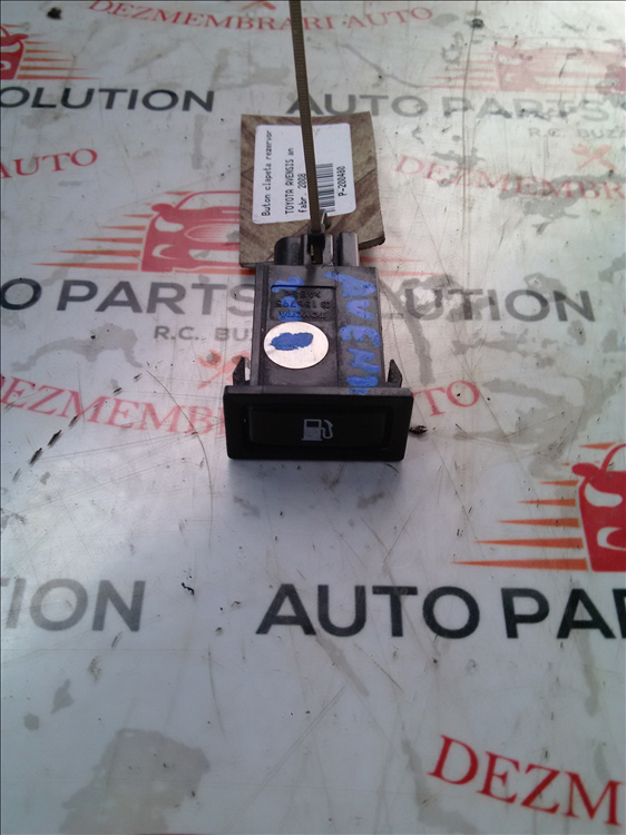 Buton clapeta rezervor TOYOTA AVENSIS an fabr. 2008