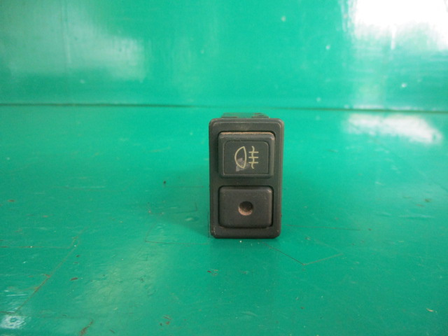 BUTON / COMANDA CEATA SUZUKI VITARA 4x4 FAB. 1988 – 2002 ⭐⭐⭐⭐⭐