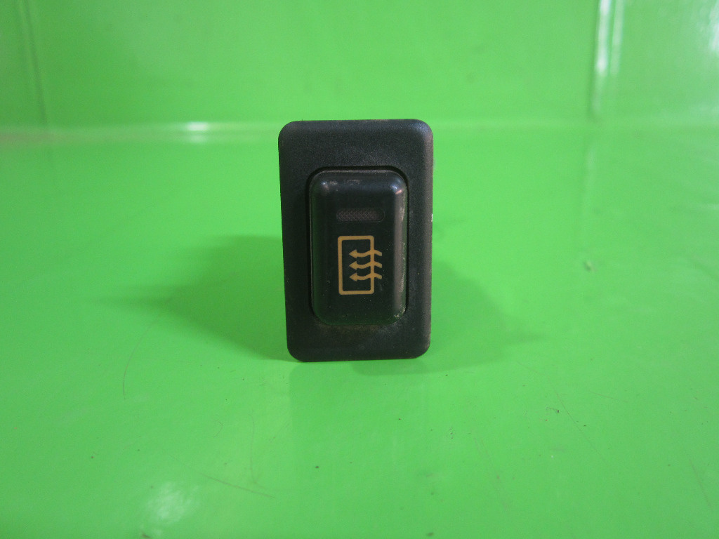 BUTON / COMANDA DEZABURIRE LUNETA MITSUBISHI PAJERO 2 4x4 FAB. 1991 - 1999 ⭐⭐⭐⭐⭐