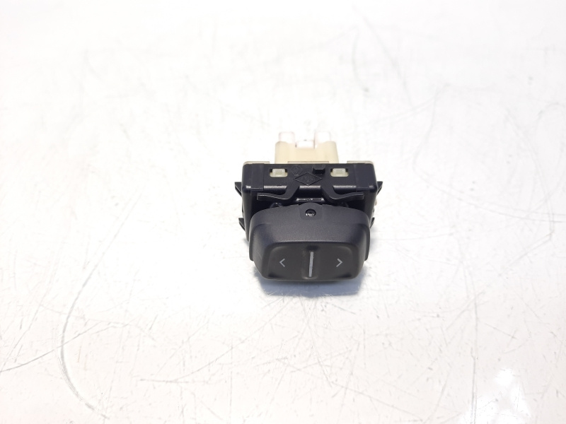 Buton comanda geam, cod 254214937R, Dacia Logan 2 (idi:562751)
