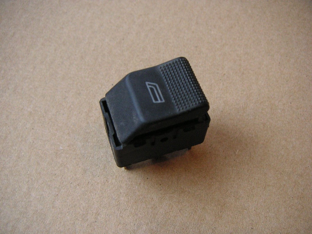 Buton comanda geam pentru Audi A4 B5, A8