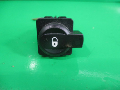 BUTON / COMANDA INCHIDERE / BLOCARE USI COD 96476626XT CITROEN C4 FAB. 2004 – 2011 ⭐⭐⭐⭐⭐