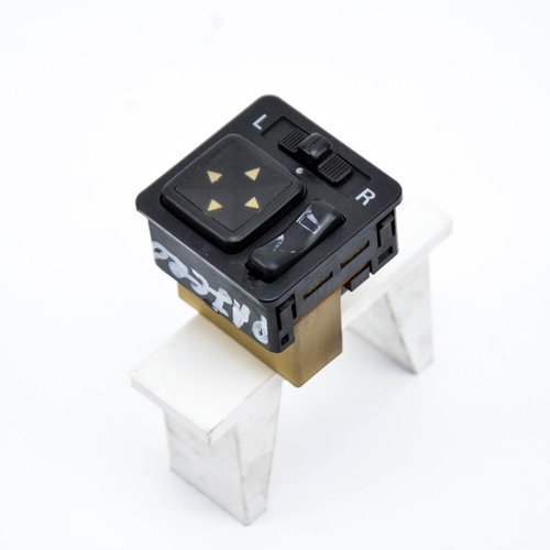 Buton Comanda Oglinzi / Comutator Reglaj Oglinda Mitsubishi PAJERO 2 (V20+) 1991 - 1999 Motorina 110...