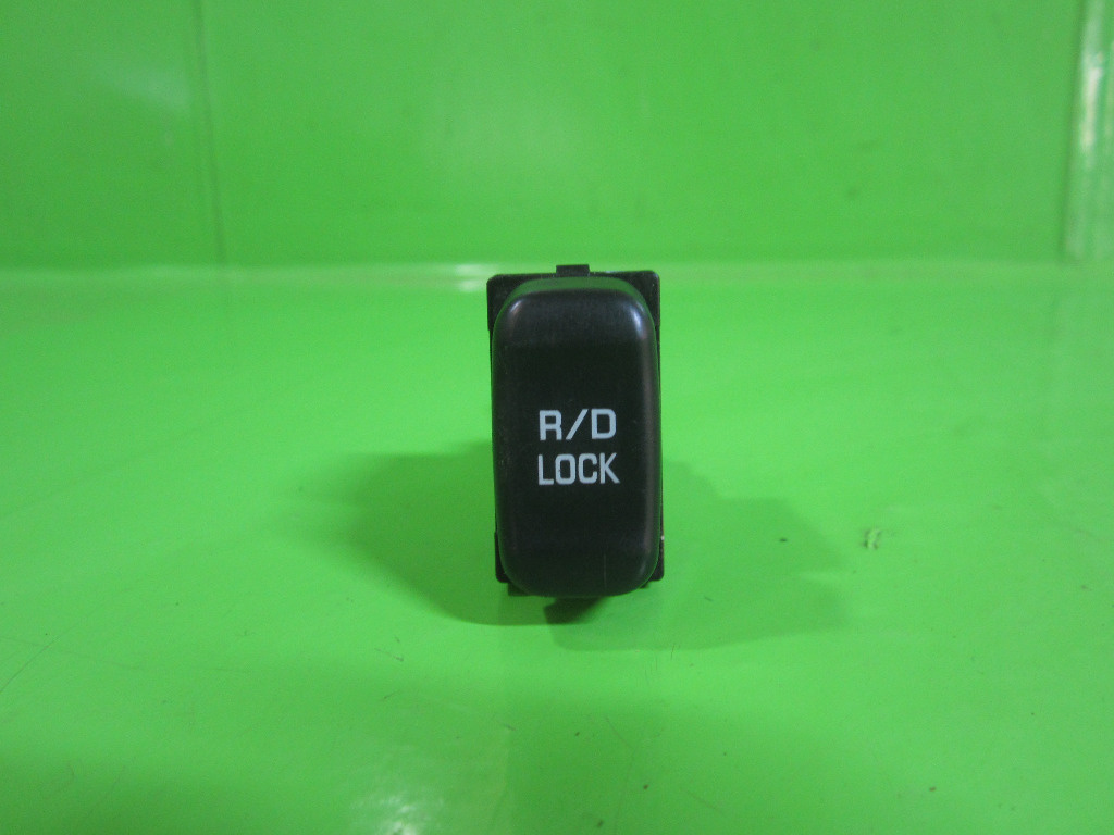 BUTON / COMANDA R/D LOCK / BLOCARE DIFERENTIAL MITSUBISHI PAJERO SHOGUN III 4X4 1999–2007 ⭐⭐⭐⭐⭐