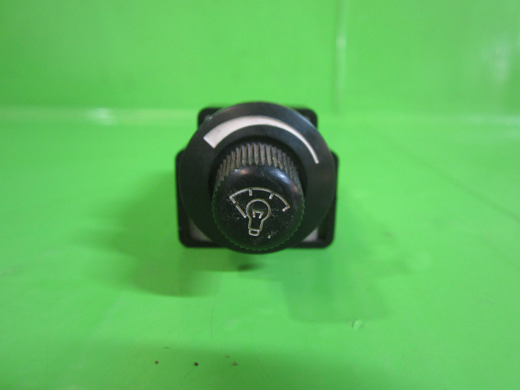 BUTON / COMANDA REGLAJ INTENSITATE LUMINI BORD MITSUBISHI PAJERO 2 4x4 FAB. 1991 - 1999 ⭐⭐⭐⭐⭐