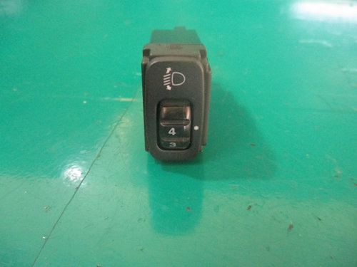 BUTON / COMANDA REGLAJ LUMINI / FARURI MITSUBISHI PAJERO SHOGUN III FAB. 1999 – 2007 ⭐⭐⭐⭐...