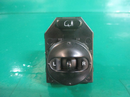 BUTON / COMANDA REGLAJ OGLINZI CU RABATARE ELECTRICA KIA SORENTO 1 4x4 FAB. 2002 – 2009 ⭐⭐⭐...
