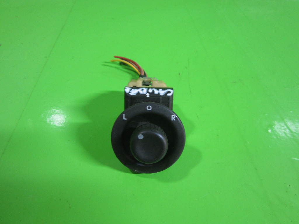 BUTON / COMANDA REGLAJ OGLINZI DODGE CALIBER FAB. 2006 – 2012 ⭐⭐⭐⭐⭐