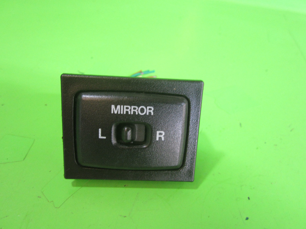 BUTON / COMANDA REGLAJ OGLINZI SUZUKI VITARA 4x4 FAB. 1988 – 2002 ⭐⭐⭐⭐⭐