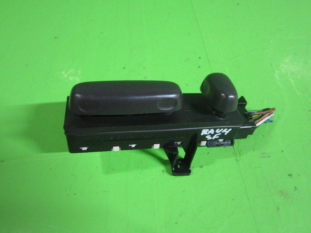 BUTON / COMANDA REGLAJ SCAUN ELECTRIC STANGA FATA TOYOTA RAV 4 4x4 FAB. 2005 - 2010 ⭐⭐⭐⭐⭐