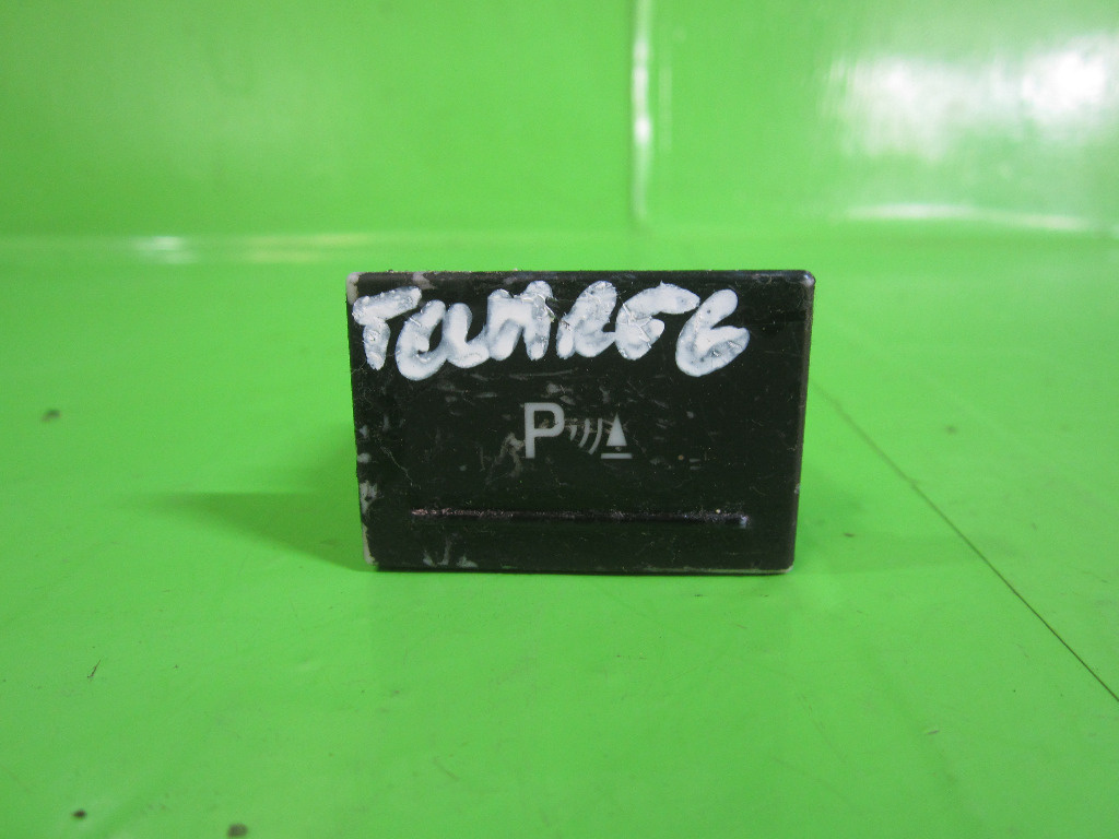 BUTON / COMANDA SENZORI PARCARE VW TOUAREG FAB. 2002 - 2010 ⭐⭐⭐⭐⭐