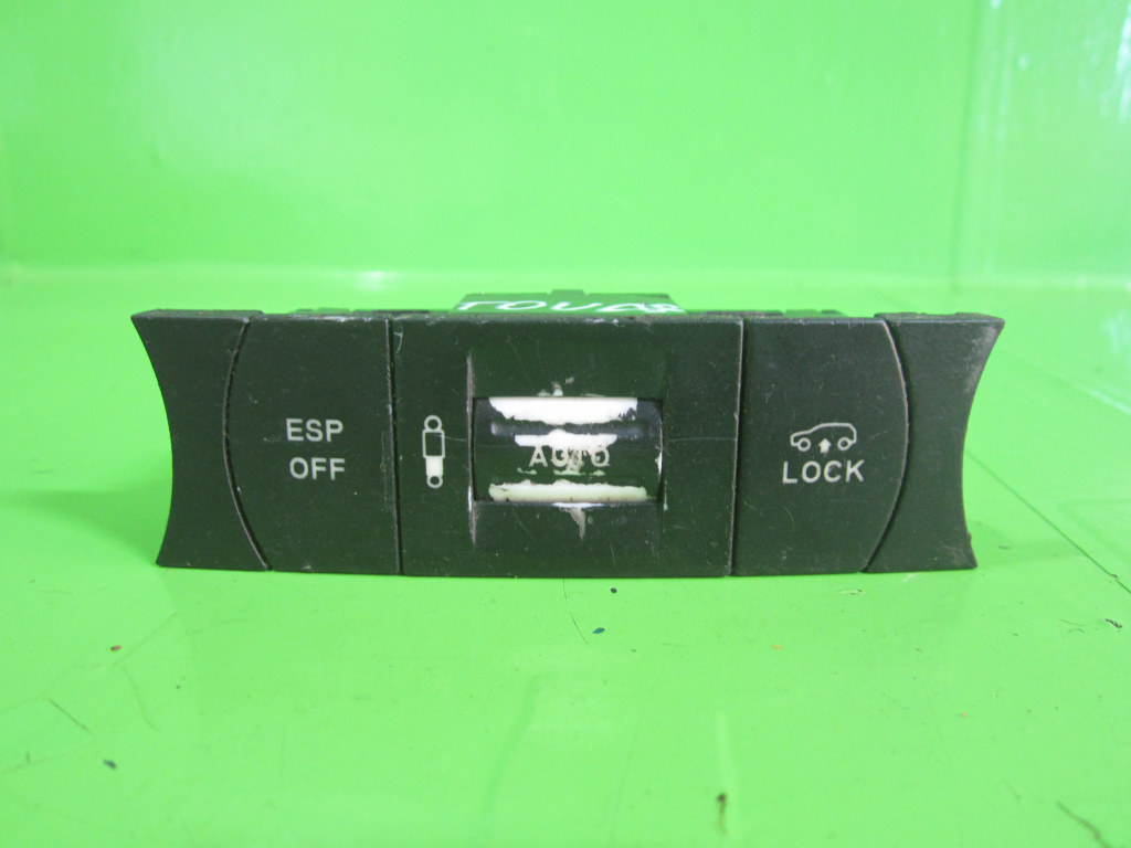 BUTON / COMANDA SUSPENSIE / ESP VW TOUAREG FAB. 2002 - 2010 ⭐⭐⭐⭐⭐