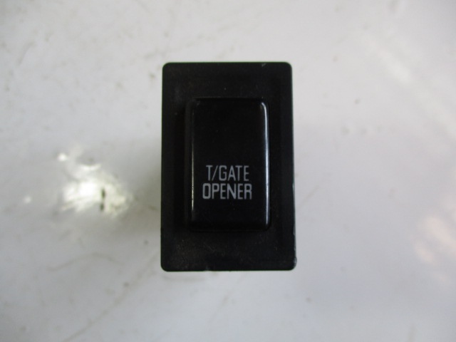 BUTON / COMANDA T/GATE OPENER OPEL FRONTERA A FAB. 1992 - 1998 ⭐⭐⭐⭐⭐