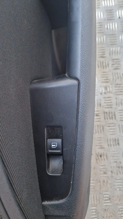 Buton comenzi geam dreapta spate Skoda Superb 2