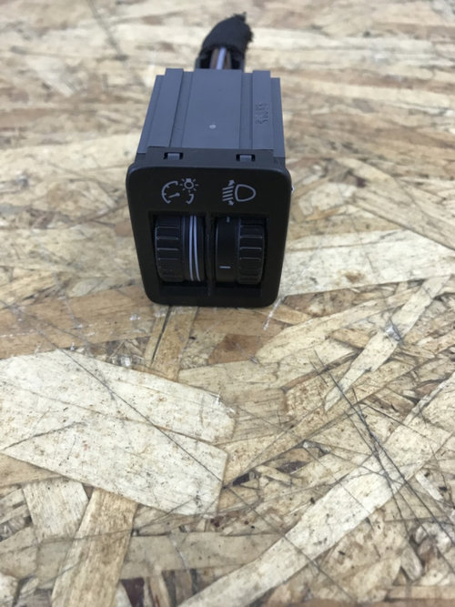Buton control lumini Passat CC 1.4 TSI 160 CP sedan 2012 (3C8941333)
