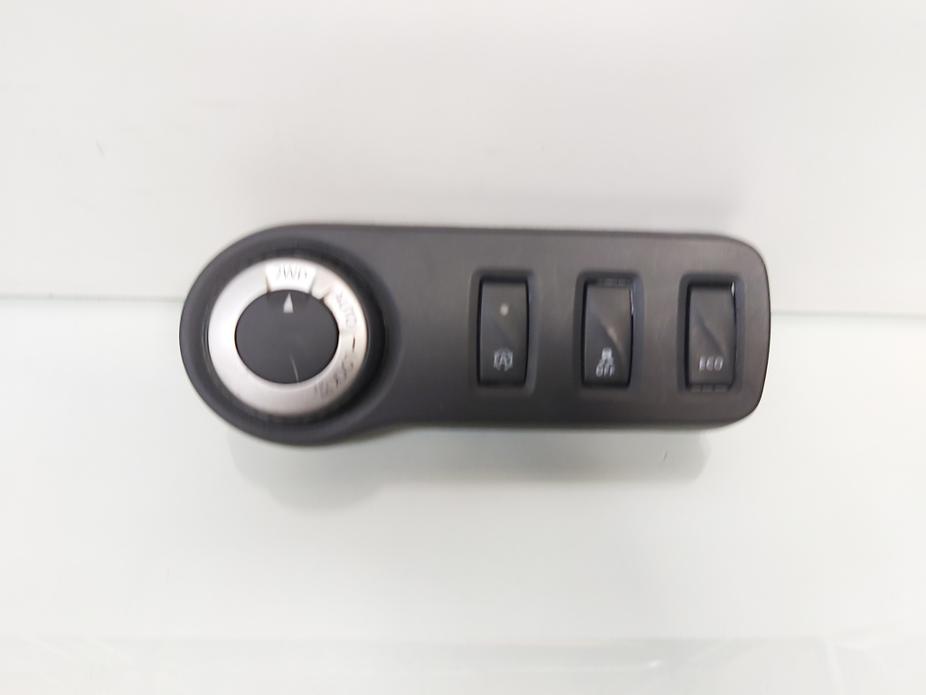 Buton cuplare diferential cu butoane comenzi, cod 251635247R, Dacia Duster (id:694168)