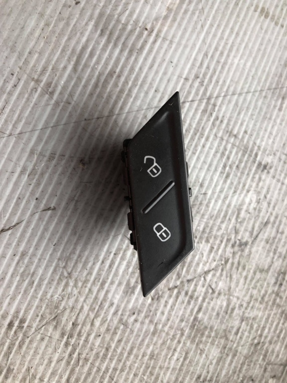 Buton deblocare/blocare usi vw passat b8 3g0962125a