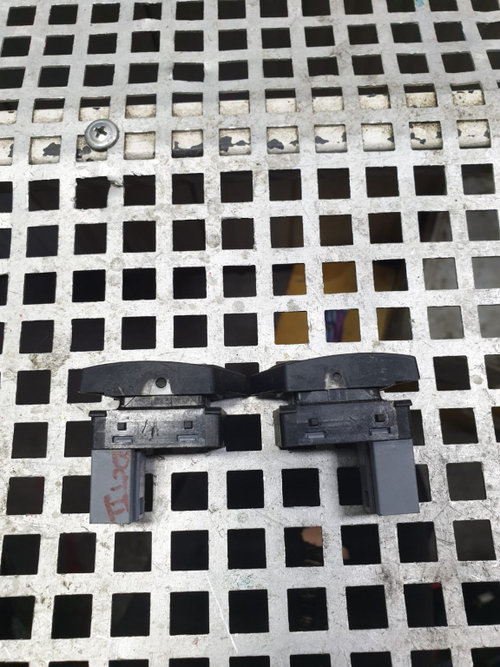 Buton deschidere geam Skoda Octavia II 2005 Combi SKODA OCTAVIA [ 1959 - 1971 ] OEM 1Z0959855
