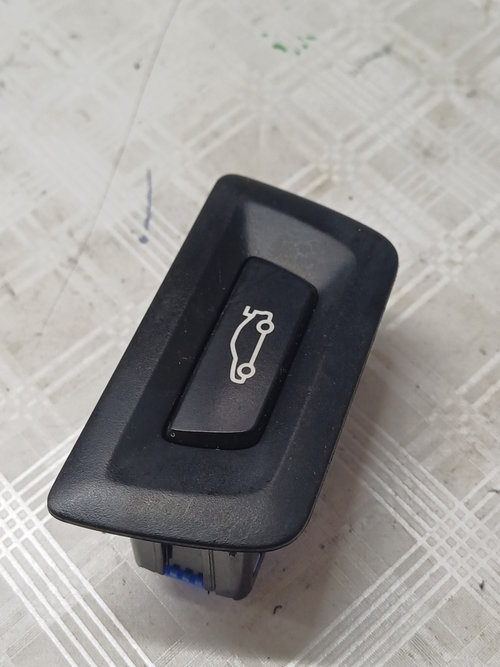 Buton deschidere haion BMW Seria 2 F46 - Motorina 2016, 927511902