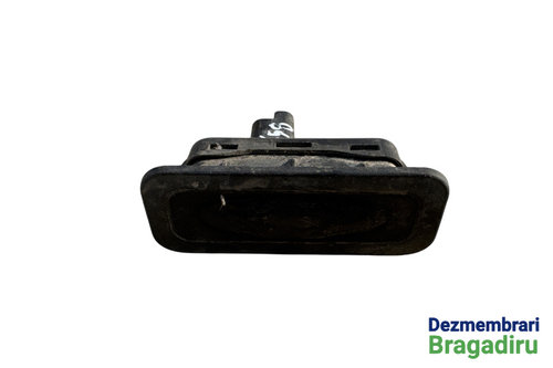 Buton deschidere haion din exterior Cod: 8200076256 8200076256 Renault Megane 3 [2008 - 2014] wagon ...