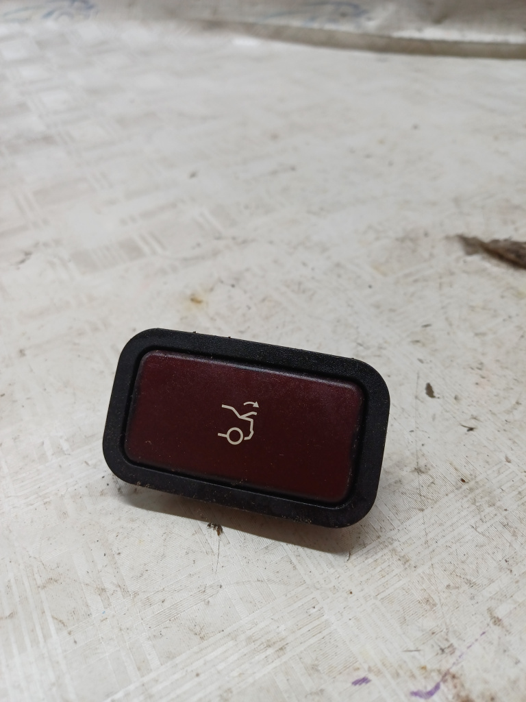 Buton deschidere haion Mercedes CLS - Motorina 2012, 2208217251