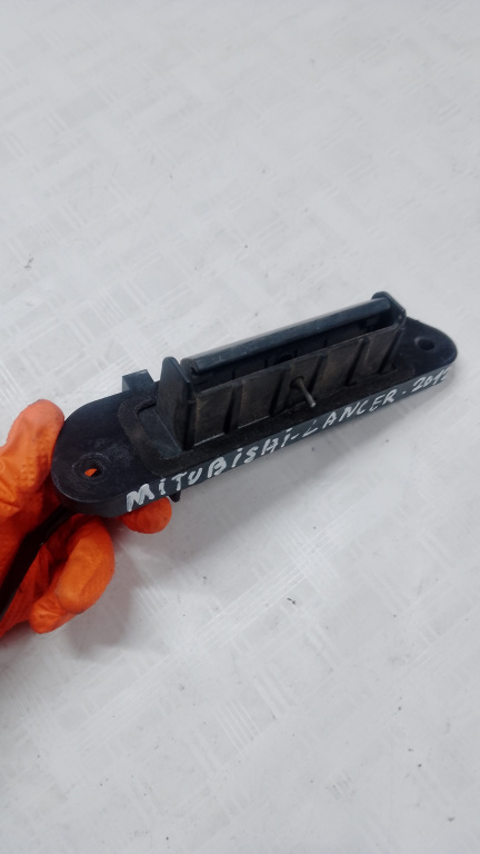 Buton deschidere haion Mitsubishi Lancer - Benzina 2012, -