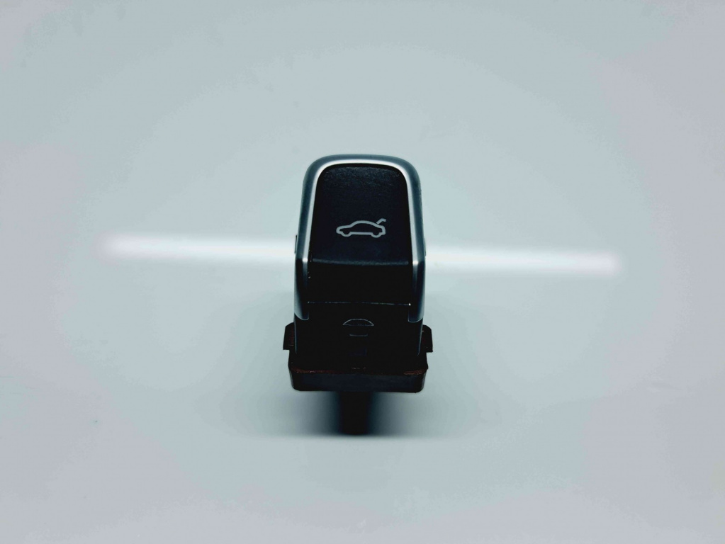 Buton deschidere portbagaj Audi A4 (8K2, B8) [Fabr 2008-2015] 8K0959831B