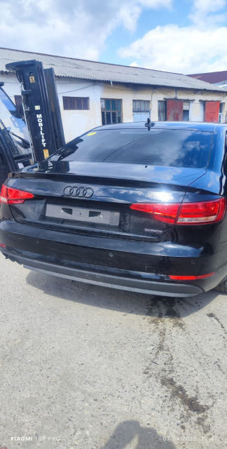 Buton deschidere portbagaj Audi A4 B9 [2015 - 2020] Sedan 2.0 TDI MT (190 hp) cod motor DETA , cod cutie SKE , an fabricatie 2017