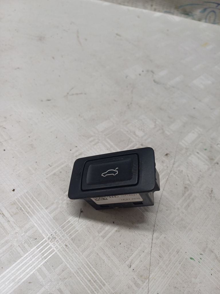 Buton deschidere portbagaj Audi A4 B9 Break - Motorina 2017, 4G0959831C