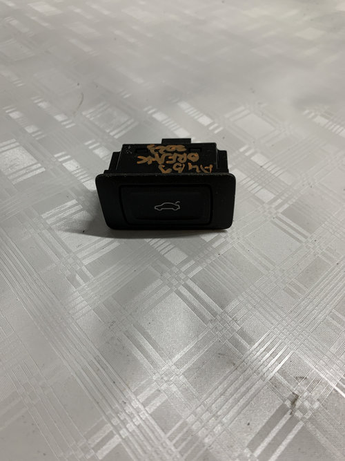 Buton deschidere portbagaj Audi A4 B9 Break - Motorina 2023, 4G0959831C
