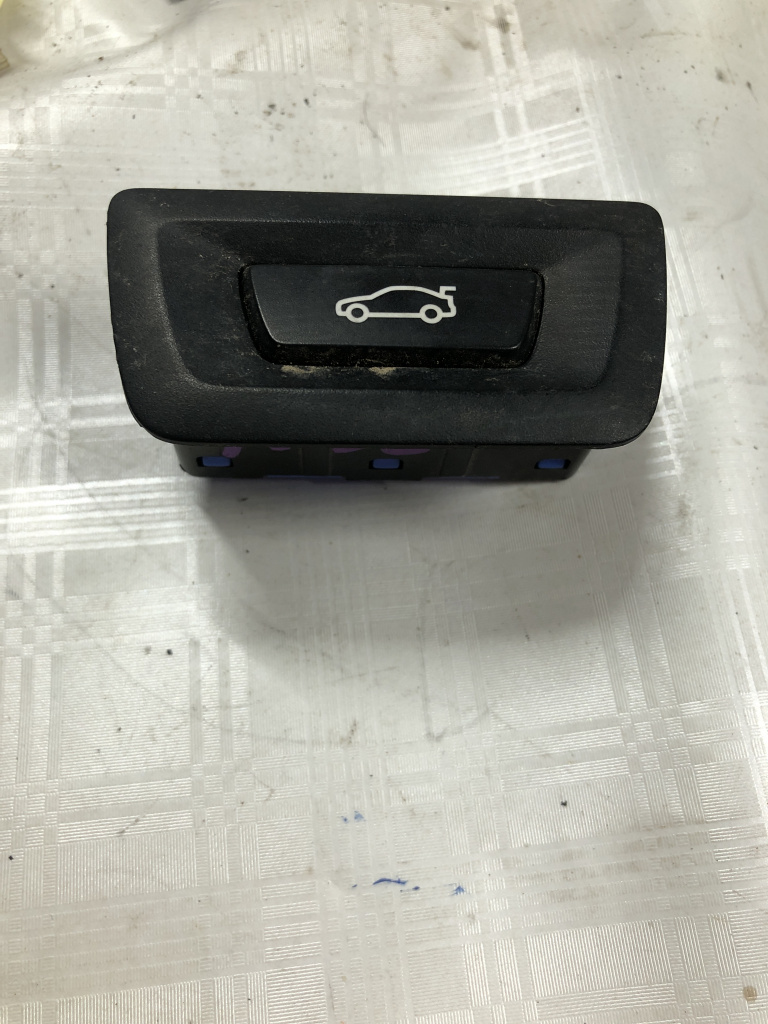 Buton deschidere portbagaj BMW Seria 4 F36 - Motorina 2016, 927511902