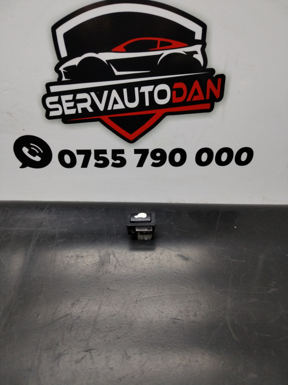 Buton deschidere portbagaj BMW Seria 5 (2010-2017) [F10] 2.0 Motorina 2011, 9200316-02