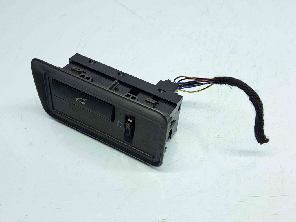 Buton deschidere portbagaj LAND ROVER Range Rover Evoque [Fabr 2011-2018] BJ32-11654-BB