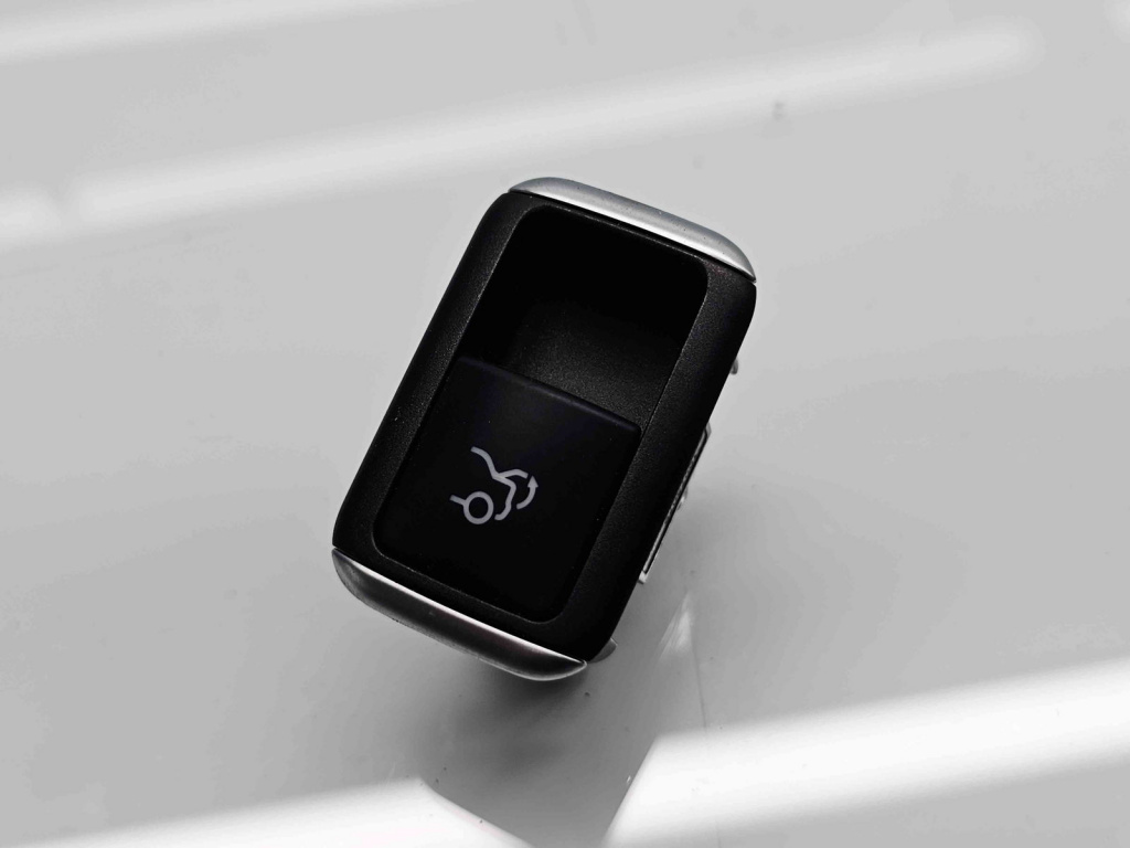 Buton deschidere portbagaj Mercedes Clasa C Coupe (C204) Facelift AMG [Fabr 2011-2015] A2129059200