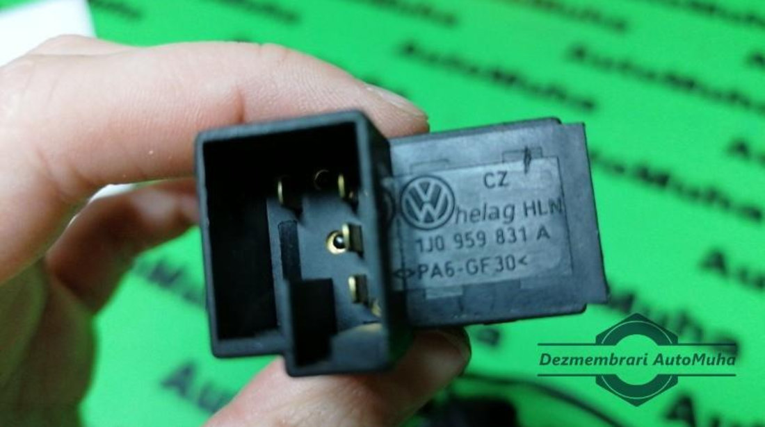 Buton deschidere portbagaj Volkswagen Passat B5 (1996-2005) 1j0959831a